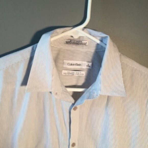 Calvin Klein Button Down Shirt Blue Pinstripes - Picture 3 of 7